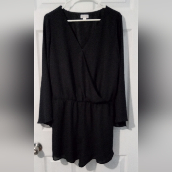 Decree Black Bishop Sleeve  Lined Romper V-Neck Cocktail - Picture 1 of 4